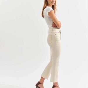 DAZE DENIM SHY GIRL High-Rise Cream Straight Crop Jeans - Women